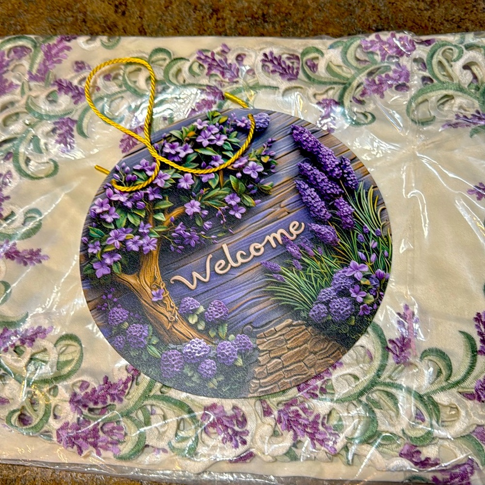 Table runner and placemats